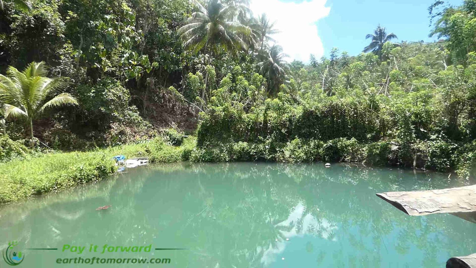 We review the secret lagoon in Siquijor